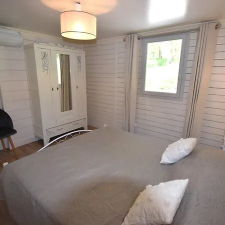 Chalet Avec Piscine Privee Et A