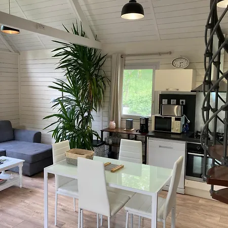 Chalet Avec Piscine Privee Et A