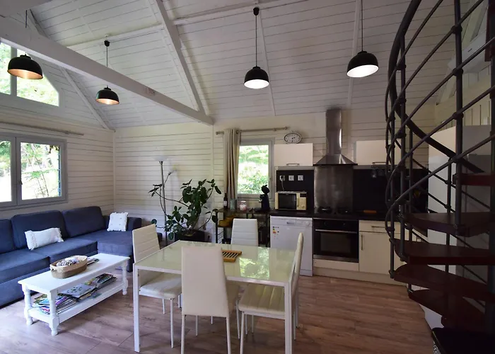 Avec Piscine Privee Et A